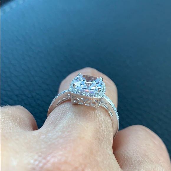 925 Sterling Silver Cushion Engagement Ring sz 9 - Picture 5 of 8